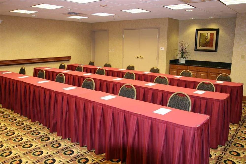 Hampton Inn & Suites Davenport Einrichtungen foto