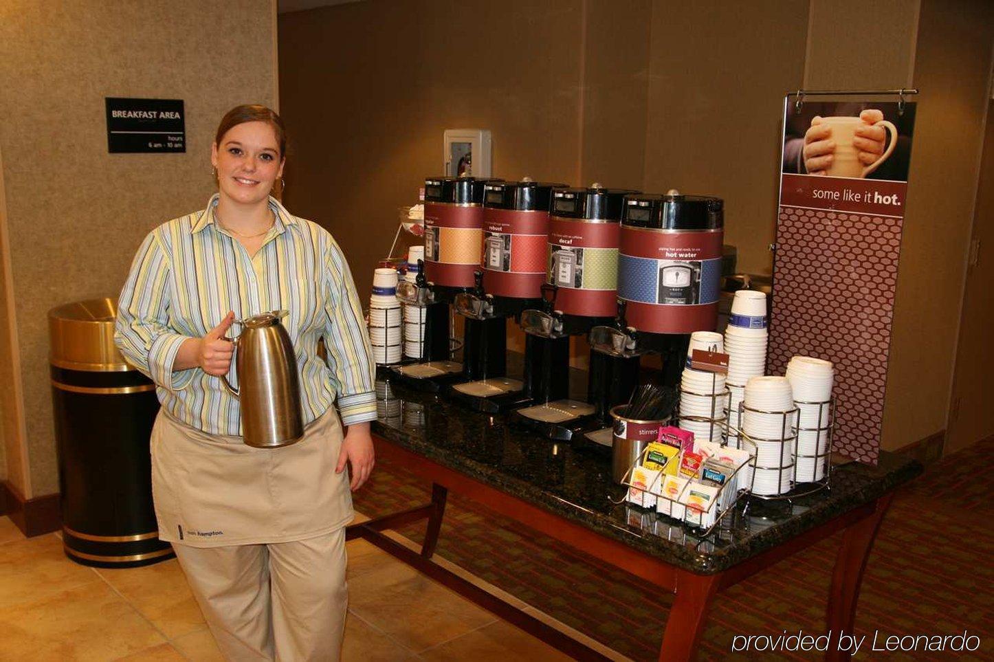 Hampton Inn & Suites Davenport Restaurant foto