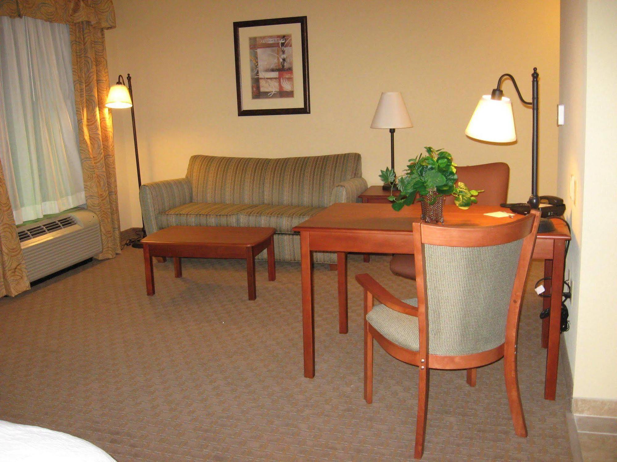 Hampton Inn & Suites Davenport Zimmer foto